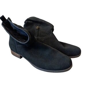 Koolaburra UGG black suede womens boots sz 10. In good condition